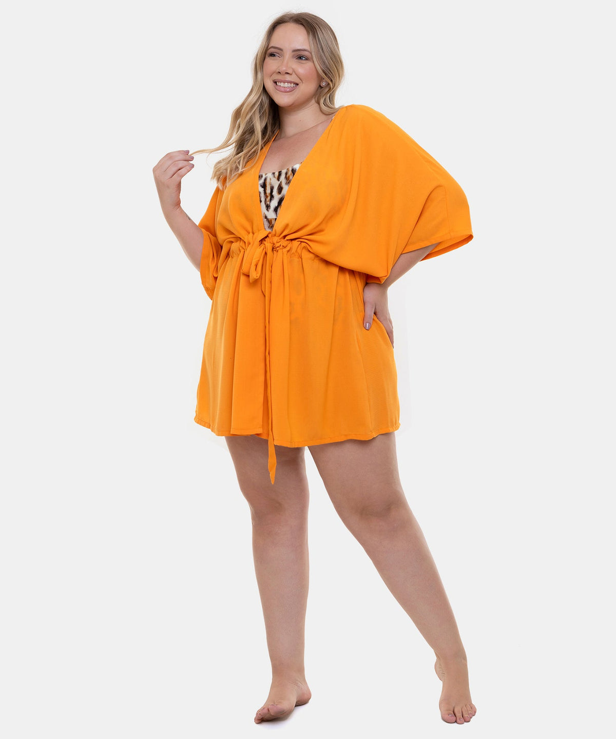 Saída Curta Laranja Patrícia